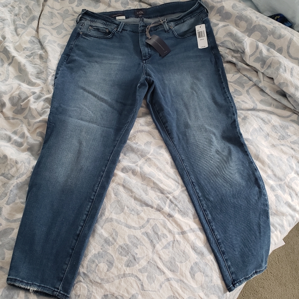 NYDJ Sheri Ankle Jean NWT 16W